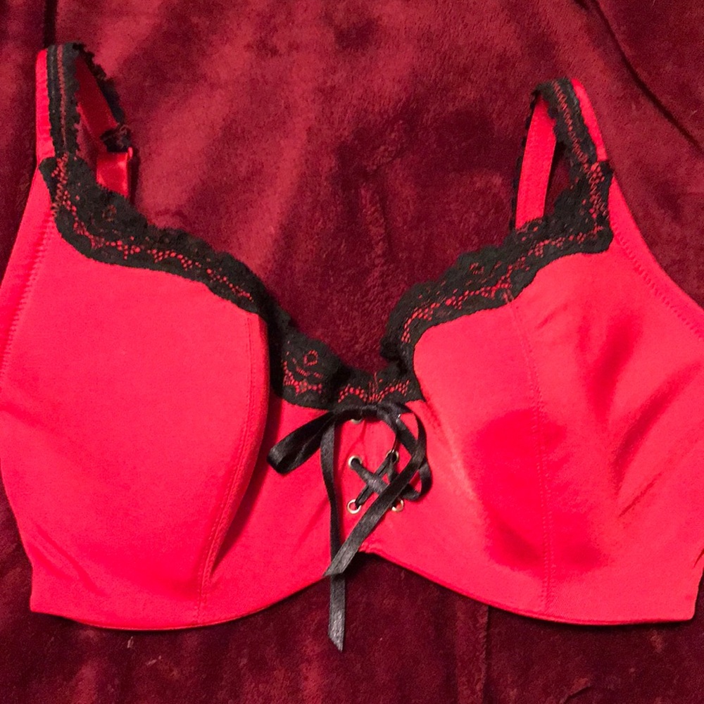 Frederick’s of Hollywood Red Bra 36DD RN73120 sexy